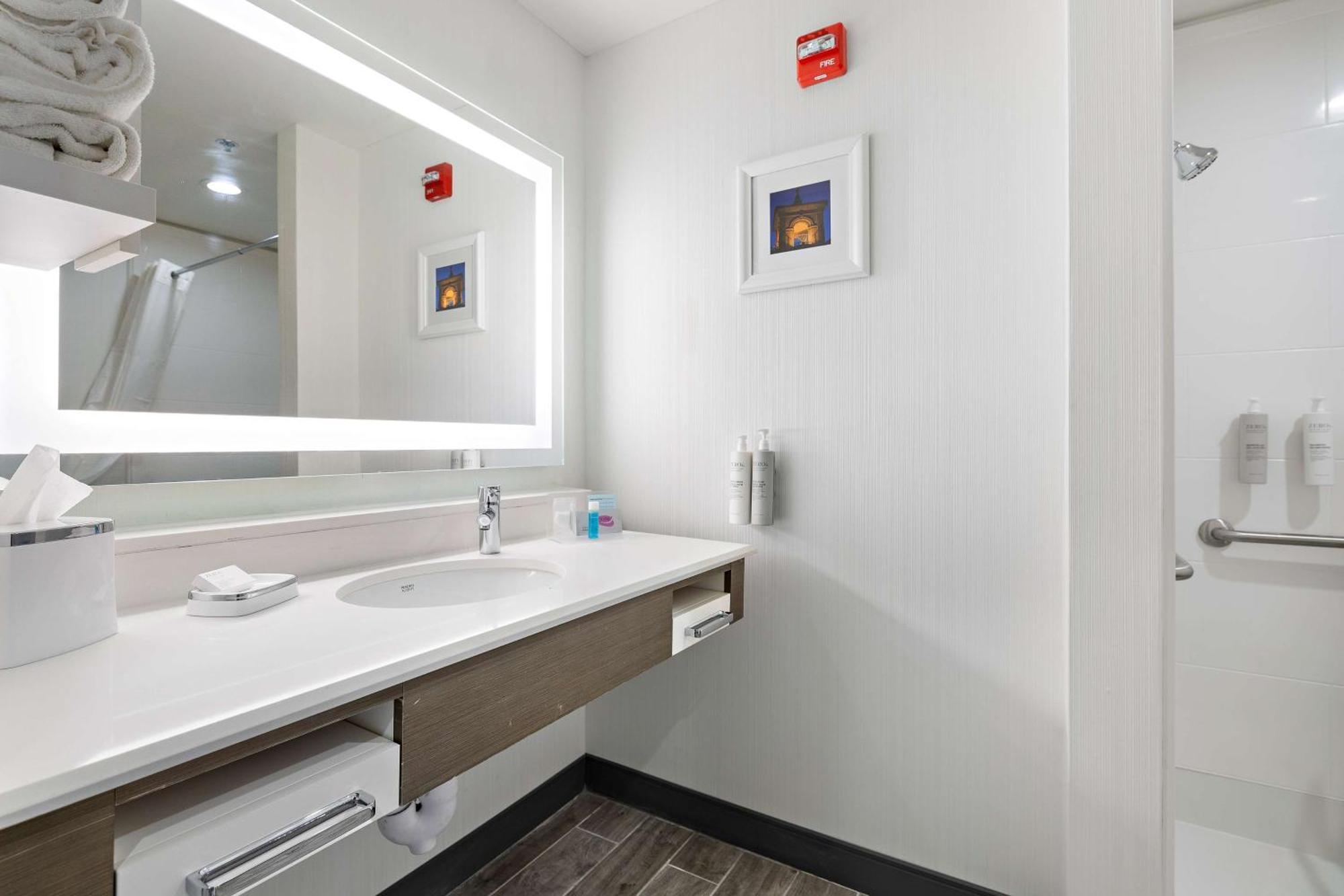 Hampton Inn Kansas City - Downtown Financial District Exteriör bild