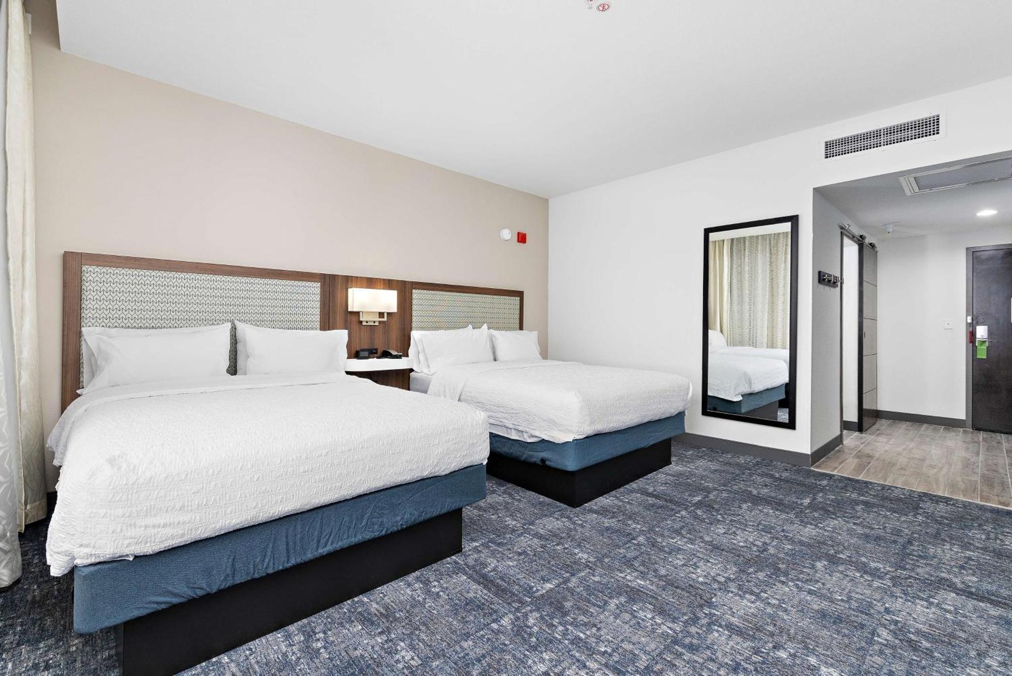 Hampton Inn Kansas City - Downtown Financial District Exteriör bild