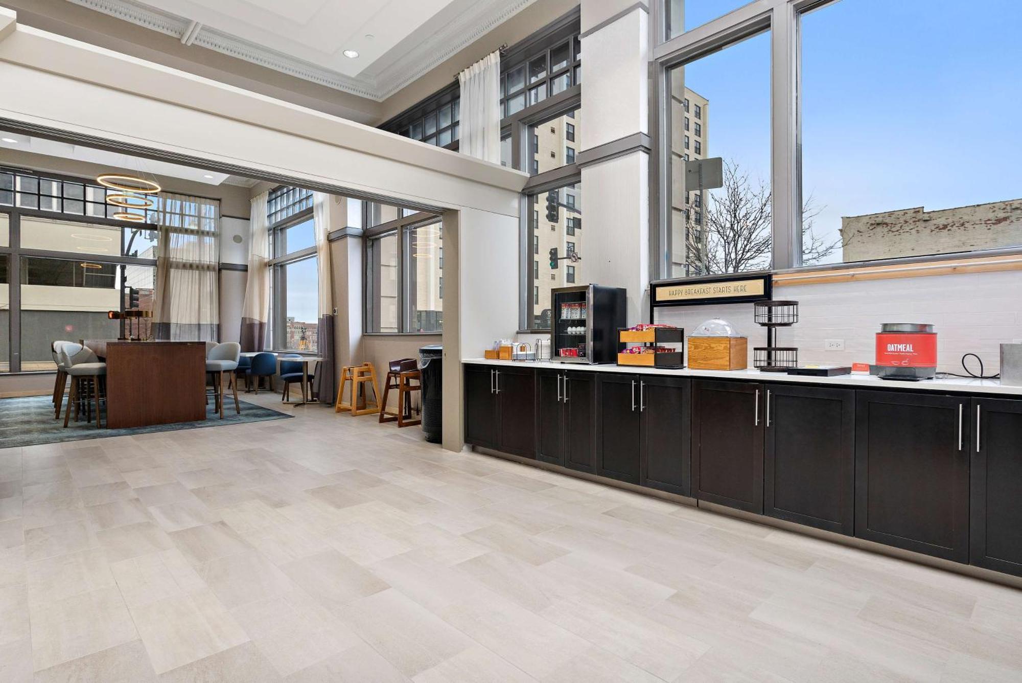 Hampton Inn Kansas City - Downtown Financial District Exteriör bild