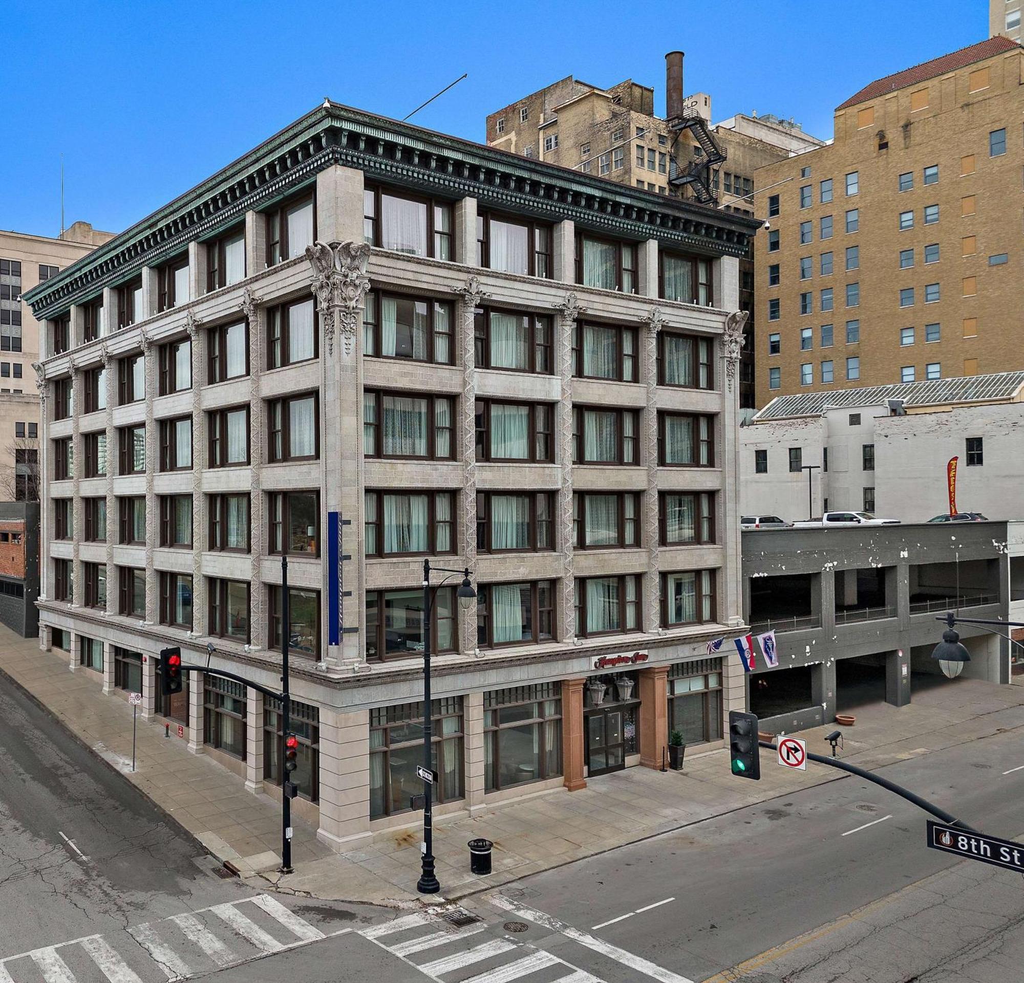 Hampton Inn Kansas City - Downtown Financial District Exteriör bild